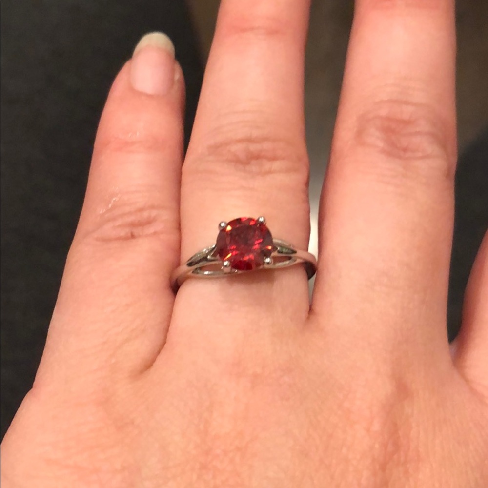 Fashion rhinestone ring